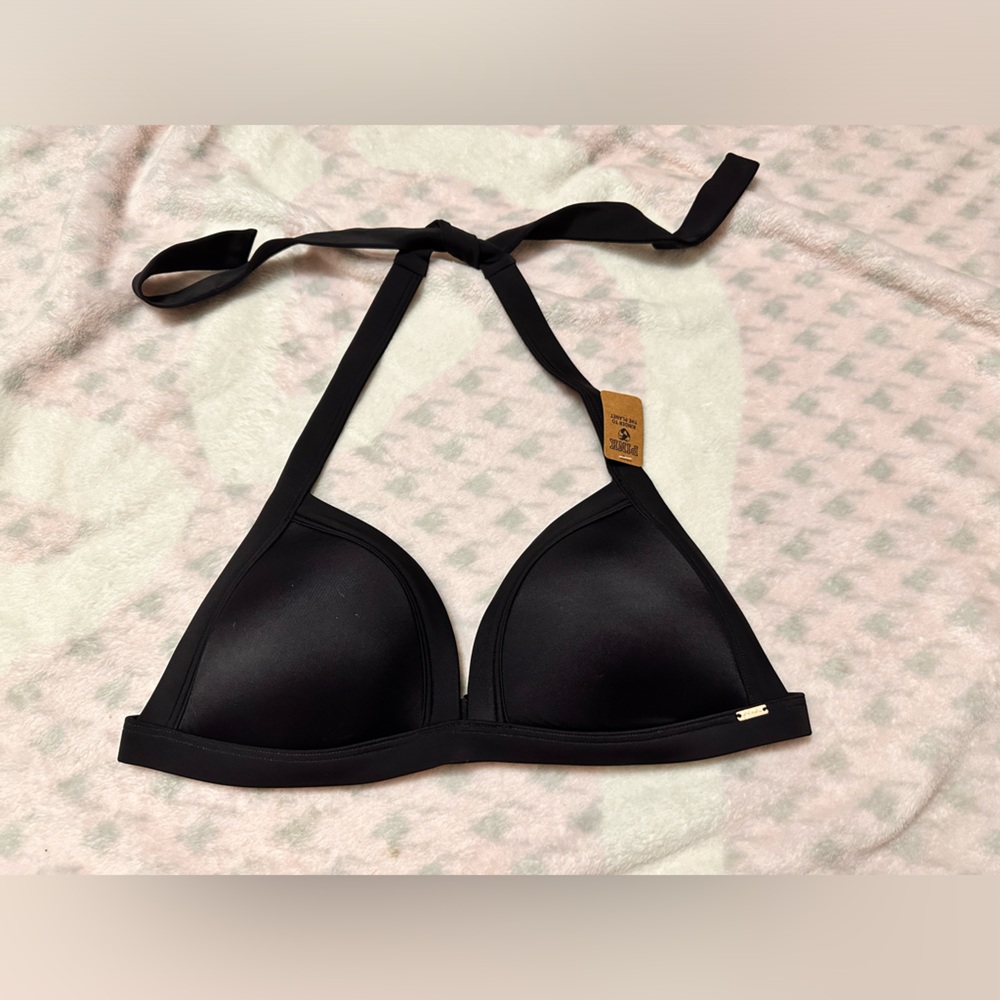 Victoria’s Secret bikini top
